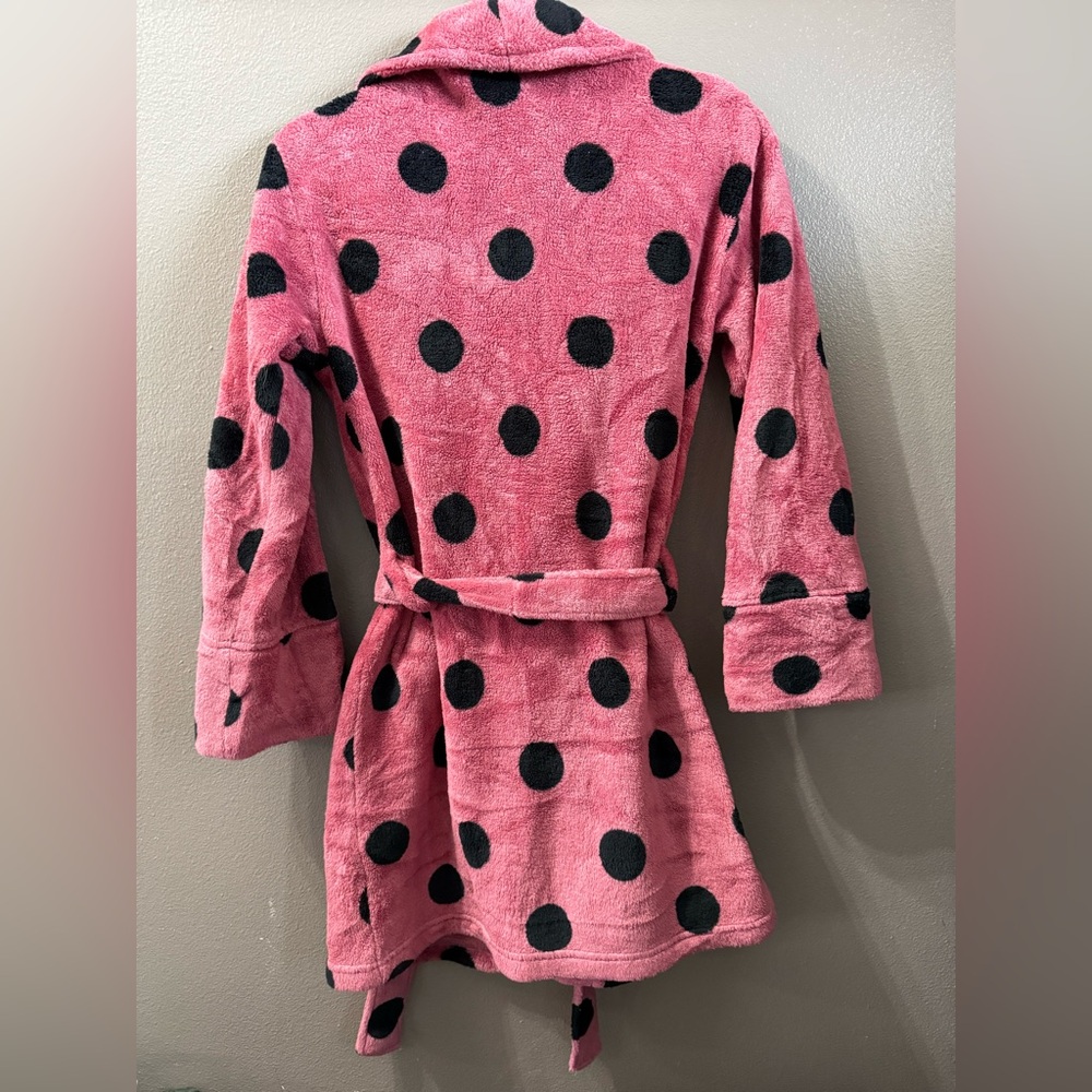 PINK Victoria's Secret Fleece Robe in Pink and Black Polka Dots - Picture 2 of 4